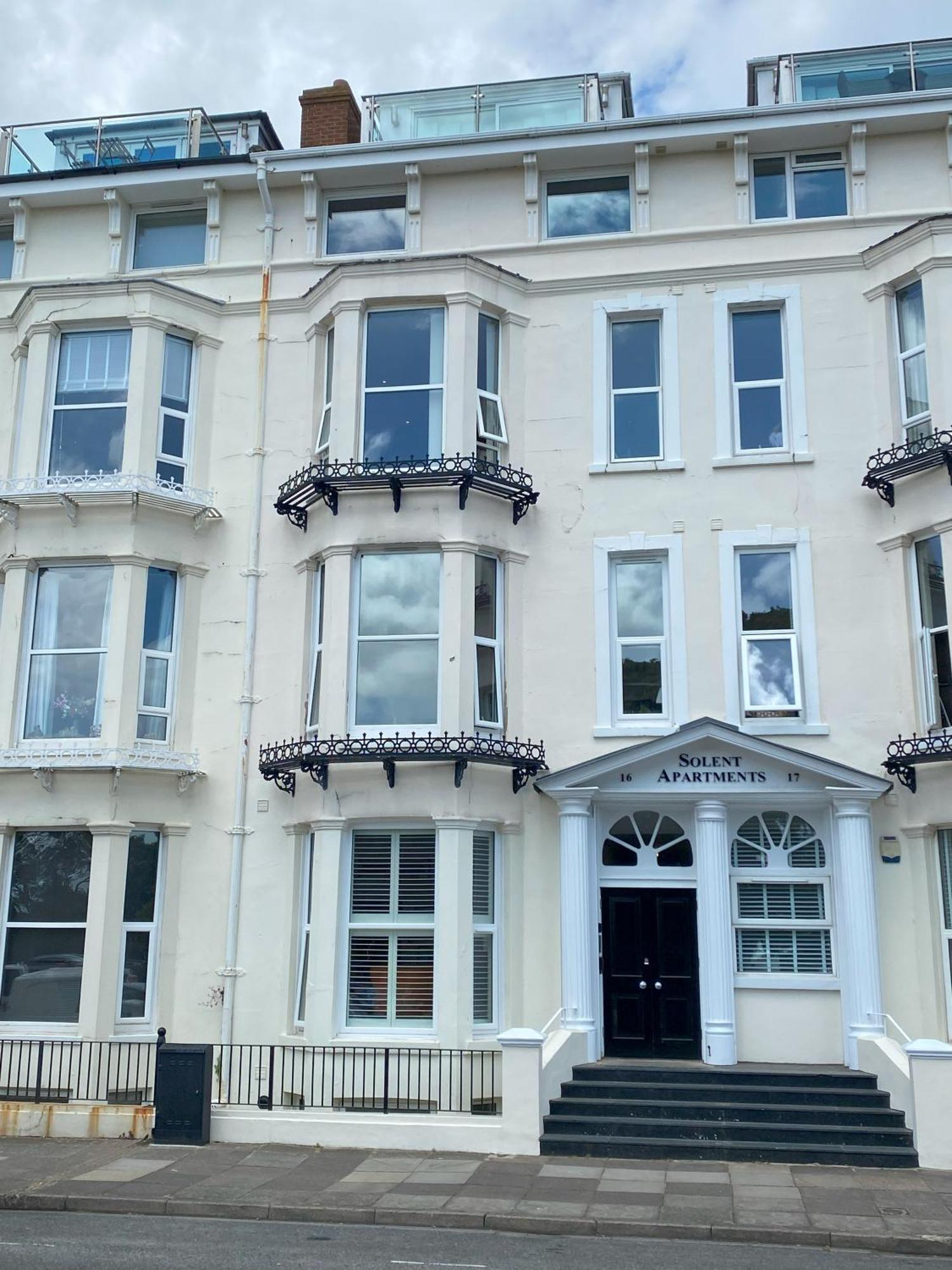 Solent Apartments Portsmouth Kültér fotó